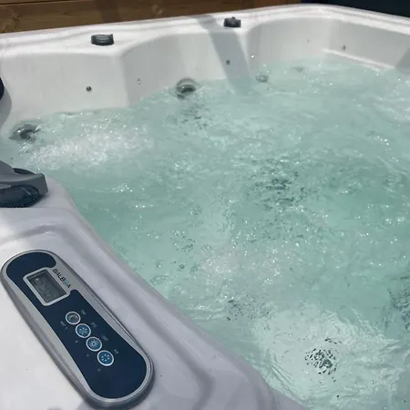 Feel@home Aan Zee וילה *