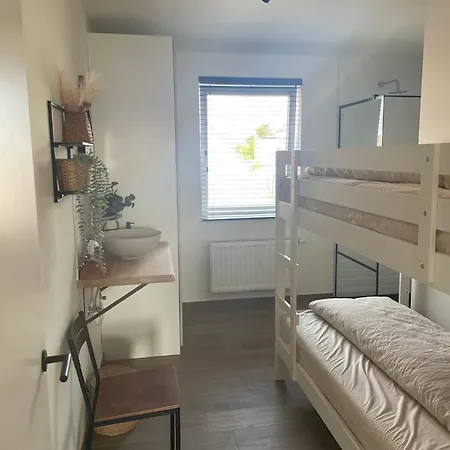 וילה Feel@home Aan Zee